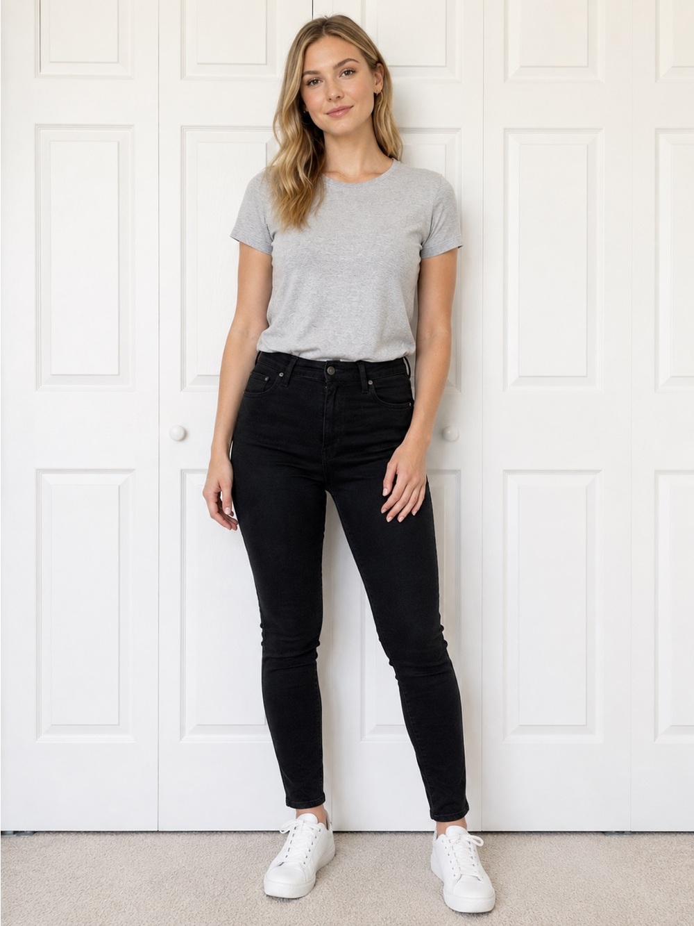 SIZE 2 P NYDJ Black High-Rise Skinny Jeans- Lifting Sculpting Made By Women